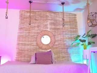 lady-brownn — Camsoda recorded stream image, 07.04.2025 11:40