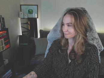 Adamova_Eva — Bongacams recorded stream screenshot (08 Apr 2025)