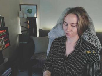 Adamova_Eva — Bongacams recorded stream screenshot (08 Apr 2025)