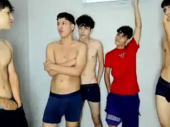 pelusos_mens — Stripchat recorded stream screenshot (08 Apr 2025)