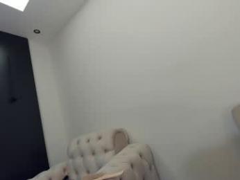 ehotlovea — Chaturbate recorded stream screenshot (04 Feb 2025)