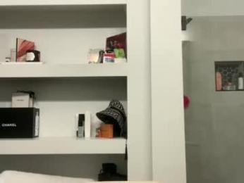 camiliakxoxo — Chaturbate recorded stream image, 10.04.2025 03:10