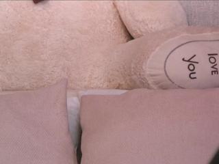 Naomi Bea — Flirt4free recorded stream screenshot (05 Feb 2025)