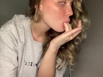 angel_from_sky — Chaturbate recorded stream screenshot (10 Apr 2025)