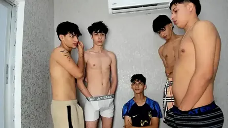 pelusos_mens — Stripchat recorded stream screenshot (10 Apr 2025)