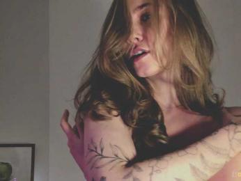 Adamova_Eva — Bongacams recorded stream screenshot (11 Apr 2025)