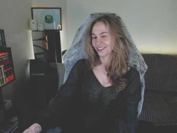 Adamova_Eva — Bongacams recorded stream screenshot (11 Apr 2025)