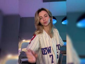 Nataliecroys — Bongacams recorded stream image, 11.04.2025 23:10
