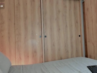 lauracriistina — Camsoda recorded stream screenshot (11 Apr 2025)