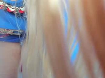 siswet19 — Chaturbate recorded stream screenshot (12 Apr 2025)