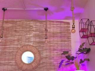 lady-brownn — Camsoda recorded stream image, 13.04.2025 12:00