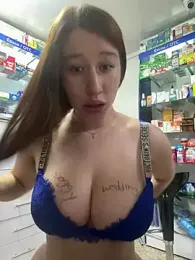 roouse — Stripchat recorded stream screenshot (14 Apr 2025)