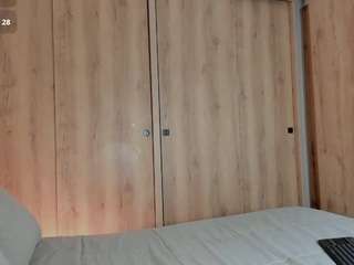 lauracriistina — Camsoda recorded stream screenshot (14 Apr 2025)