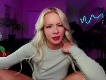 oliviaowens — Chaturbate recorded stream image, 16.04.2025 04:00
