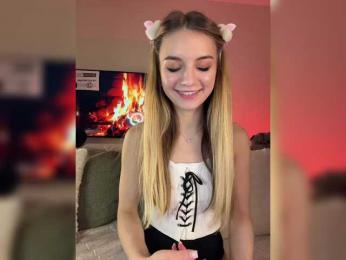 ilittleheart — Bongacams recorded stream image, 16.04.2025 18:40