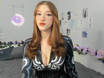 pinkncrazy — Chaturbate recorded stream screenshot (17 Apr 2025)