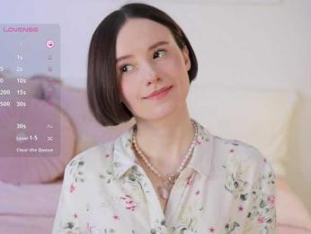 MissEssie — Bongacams recorded stream screenshot (17 Apr 2025)