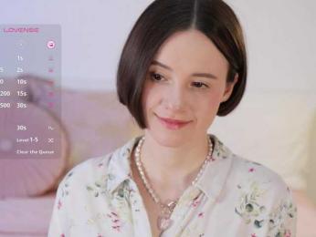 MissEssie — Bongacams recorded stream screenshot (17 Apr 2025)