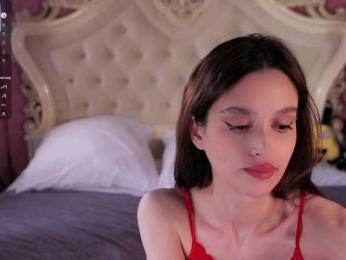 Enchantressss — Bongacams recorded stream image, 18.04.2025 02:00