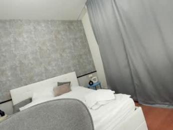 ehotlovea — Chaturbate recorded stream screenshot (17 Apr 2025)