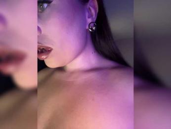 -Hennessy- — Bongacams recorded stream image, 18.04.2025 08:20