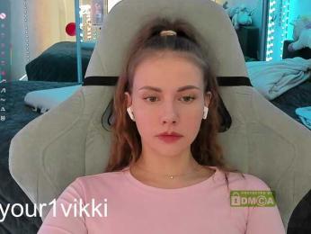 VikkiExtraCheese — Bongacams recorded stream image, 18.04.2025 08:00