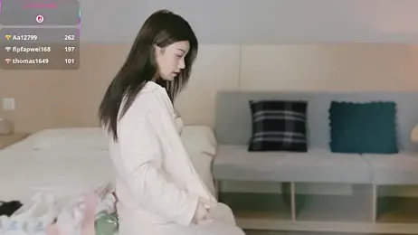 Lucky-baby — Stripchat recorded stream image, 18.04.2025 13:20