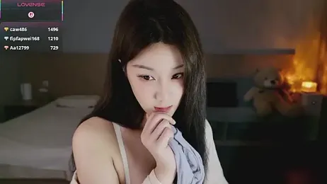 Lucky-baby — Stripchat recorded stream image, 18.04.2025 13:20