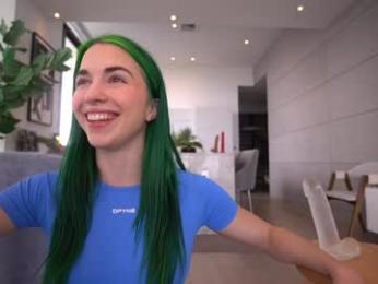 bailey_eilish — Chaturbate recorded stream image, 18.04.2025 17:20
