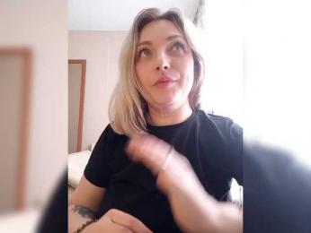 Tanysha-1 — Bongacams recorded stream image, 19.04.2025 04:40