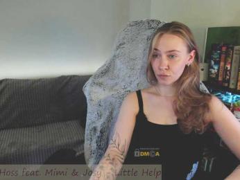 Adamova_Eva — Bongacams recorded stream screenshot (19 Apr 2025)