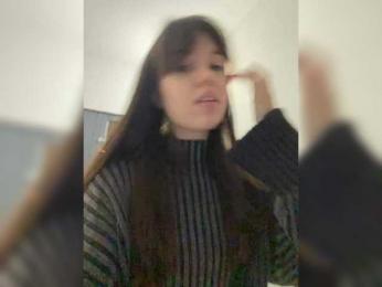 Businka13 — Bongacams recorded stream image, 19.04.2025 18:10