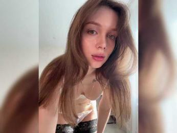 AnyaAngel — Bongacams recorded stream image, 22.04.2025 03:10