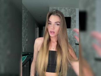 SweetyMia — Bongacams recorded stream screenshot (22 Apr 2025)