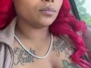 laylared — Camsoda recorded stream image, 22.04.2025 16:00