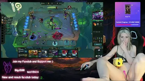 Lisaonthemoon — Stripchat recorded stream image, 22.04.2025 17:30