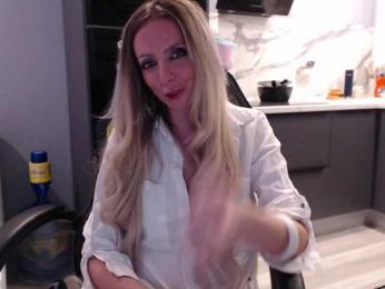 blondalina — Bongacams recorded stream image, 22.04.2025 20:50