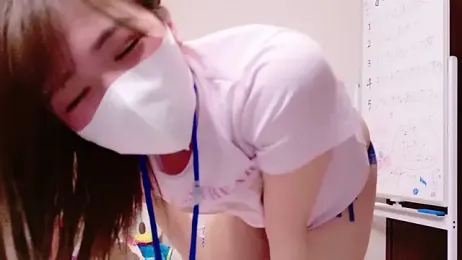 NA-KAREN-V8 — Stripchat recorded stream image, 23.04.2025 15:50
