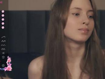 vivid_girls — Chaturbate recorded stream image, 23.04.2025 19:00