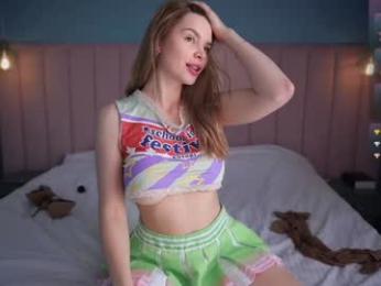 love_you_to123 — Chaturbate recorded stream image, 24.04.2025 09:30