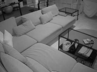voyeurcam-julmodels-living-3 — Camsoda recorded stream image, 05.02.2025 12:50
