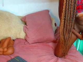 xyomarabrown — Camsoda recorded stream image, 25.04.2025 02:00