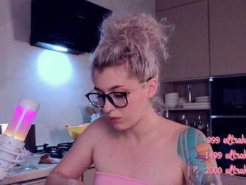 HoneyCherry — Bongacams recorded stream image, 25.04.2025 13:00