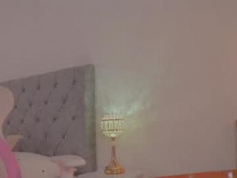 nicolle_mitchelle — Chaturbate recorded stream screenshot (25 Apr 2025)