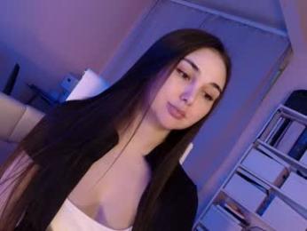 hollyextra — Chaturbate recorded stream image, 25.04.2025 18:30