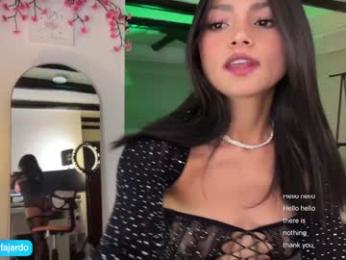 sweet_littleee — Chaturbate recorded stream image, 25.04.2025 23:40