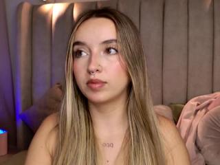 Mila Fiorela — Flirt4free recorded stream image, 25.04.2025 23:00