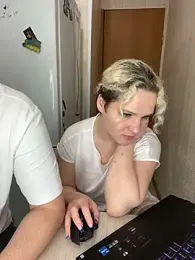 MrMrsRight — Stripchat recorded stream image, 06.02.2025 19:50