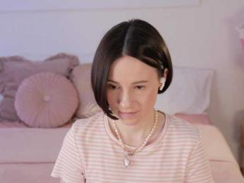 MissEssie — Bongacams recorded stream screenshot (26 Apr 2025)