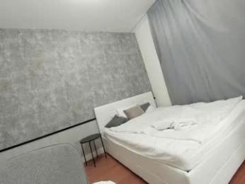 ehotlovea — Chaturbate recorded stream screenshot (26 Apr 2025)